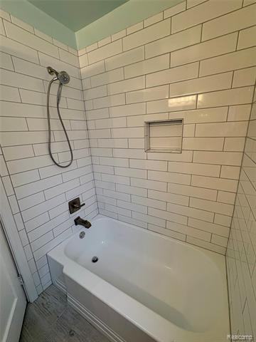 Builiding view twenty five for 15566 Horger, Allen Park, MI. 48101