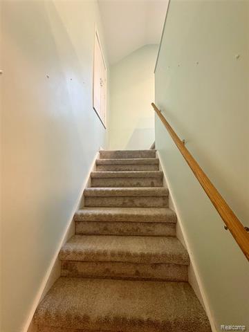 Builiding view twenty nine for 15566 Horger, Allen Park, MI. 48101