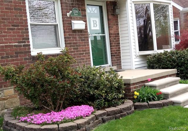 Builiding view two for 15566 Horger, Allen Park, MI. 48101