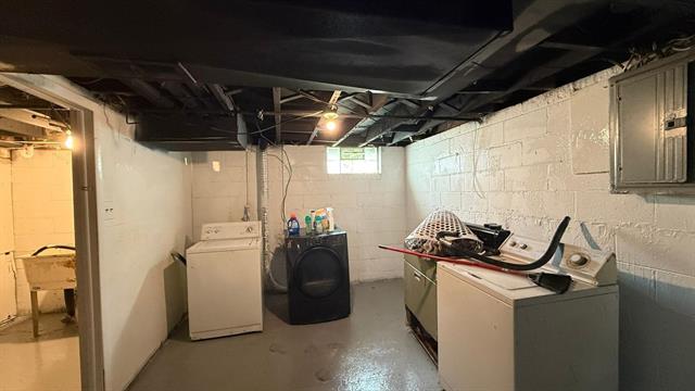 Builiding view nine for 3756 19Th, Ecorse, MI. 48229