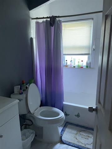 Builiding view seven for 3756 19Th, Ecorse, MI. 48229