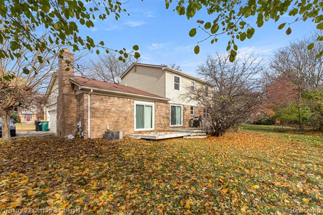 Builiding view thirty eight for 37829 Stableview, Farmington, MI. 48335