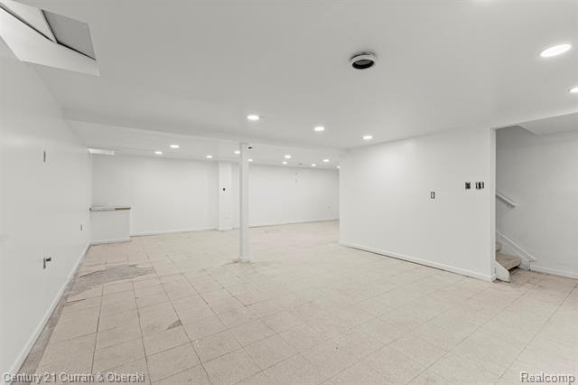 Builiding view thirty three for 37829 Stableview, Farmington, MI. 48335