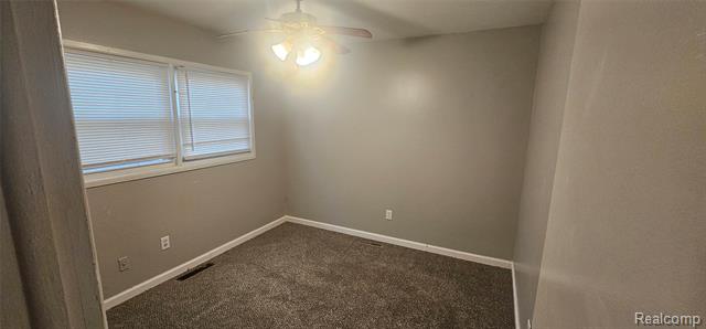 Builiding view eight for 3953 19Th, Ecorse, MI. 48229