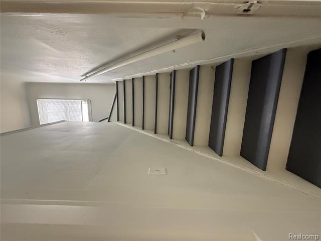 Builiding view eight for 4139 17Th, Ecorse, MI. 48229