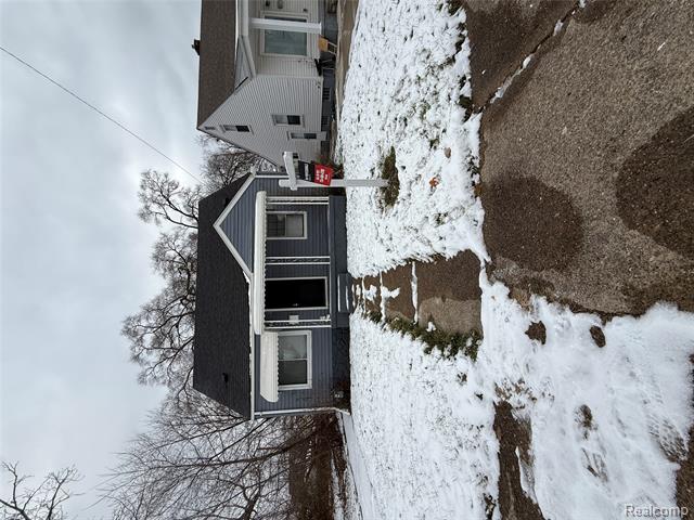 Builiding view twelve for 4139 17Th, Ecorse, MI. 48229