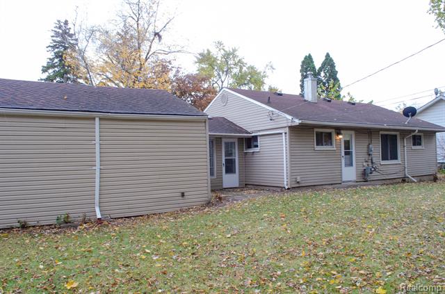 Builiding view sixteen for 24481 Republic, Oak Park, MI. 48237