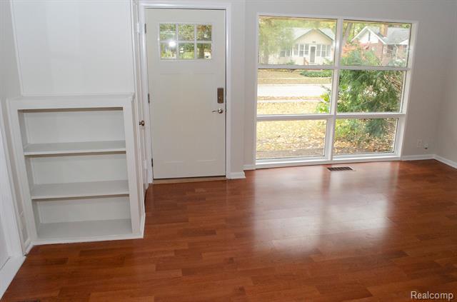 Builiding view two for 24481 Republic, Oak Park, MI. 48237