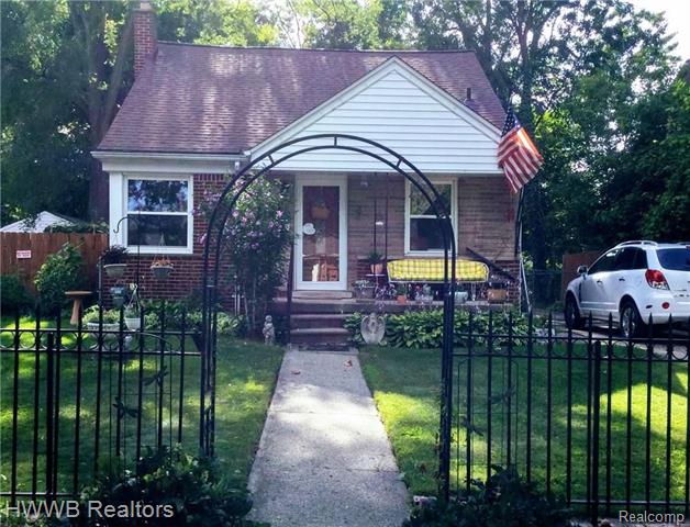 front view for 24651 Ridgedale St, Oak Park, Mi. 48237