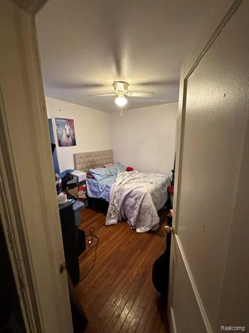 Builiding view eight for 1836 Reo, Lincoln Park, MI. 48146