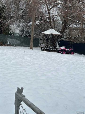 Builiding view eleven for 1836 Reo, Lincoln Park, MI. 48146