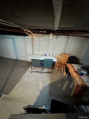 Builiding view ten for 1836 Reo, Lincoln Park, MI. 48146