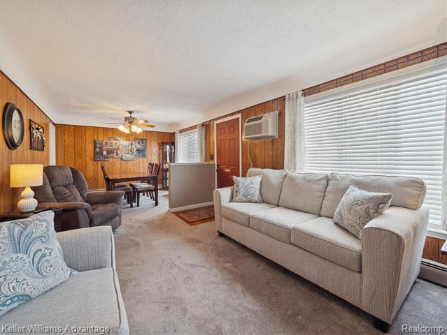 Builiding view eight for 14617 College, Allen Park, MI. 48101