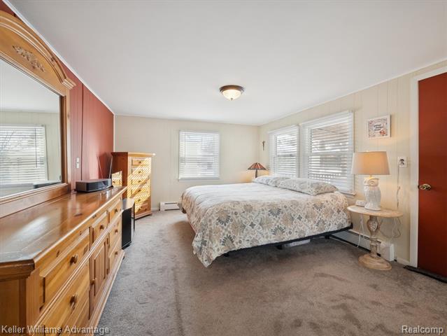 Builiding view eighteen for 14617 College, Allen Park, MI. 48101