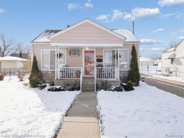 Builiding view thirty five for 14617 College, Allen Park, MI. 48101