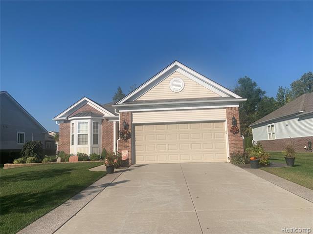 front view for 26530 Higgins Way, Flat Rock, Mi. 48134