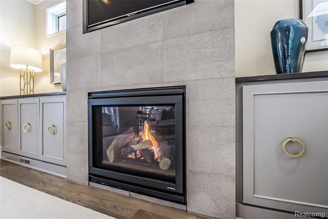 Builiding view eighteen for 149 S Union, Plymouth, MI. 48170