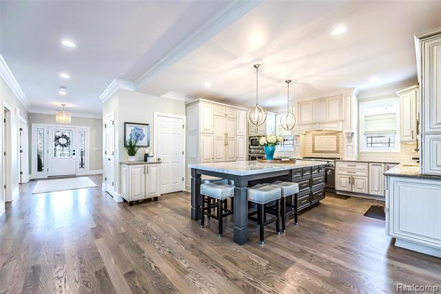 Builiding view eleven for 149 S Union, Plymouth, MI. 48170