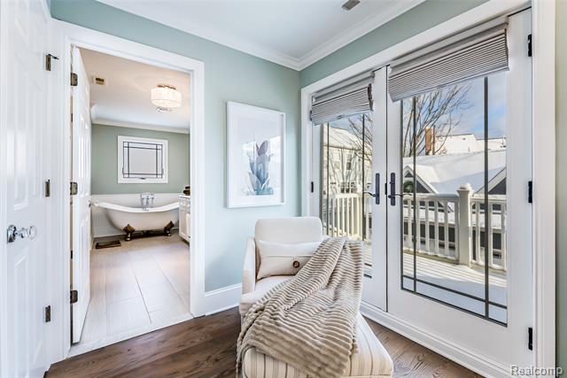 Builiding view forty four for 149 S Union, Plymouth, MI. 48170