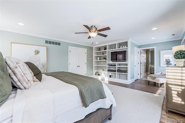 Builiding view thirty six for 149 S Union, Plymouth, MI. 48170