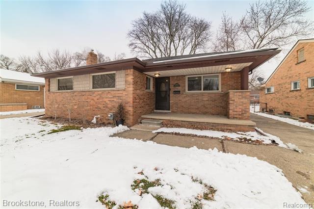 front view for 12820 Dartmouth St, Oak Park, Mi. 48237