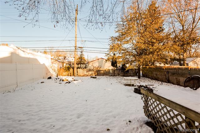 Builiding view forty eight for 3150 Horton, Ferndale, MI. 48220