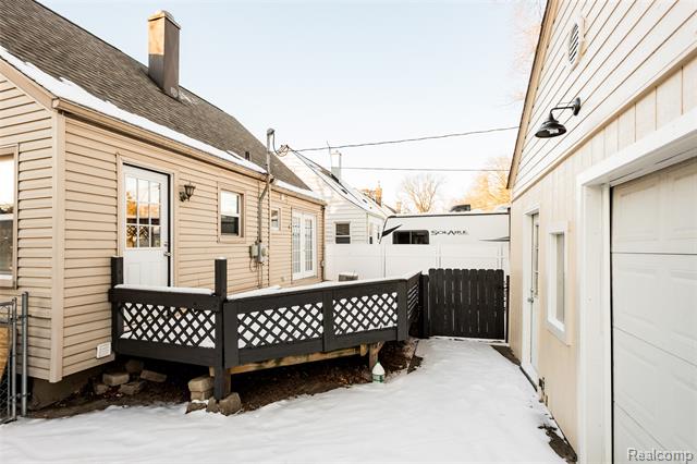 Builiding view forty five for 3150 Horton, Ferndale, MI. 48220