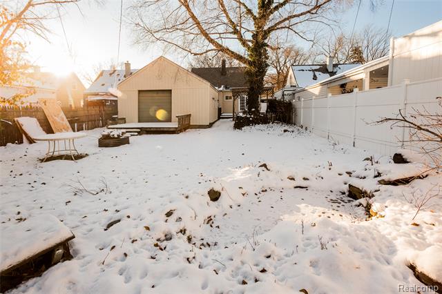 Builiding view forty nine for 3150 Horton, Ferndale, MI. 48220