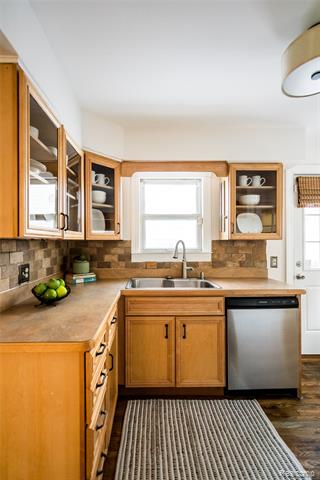 Builiding view twenty one for 3150 Horton, Ferndale, MI. 48220