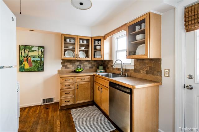 Builiding view twenty three for 3150 Horton, Ferndale, MI. 48220