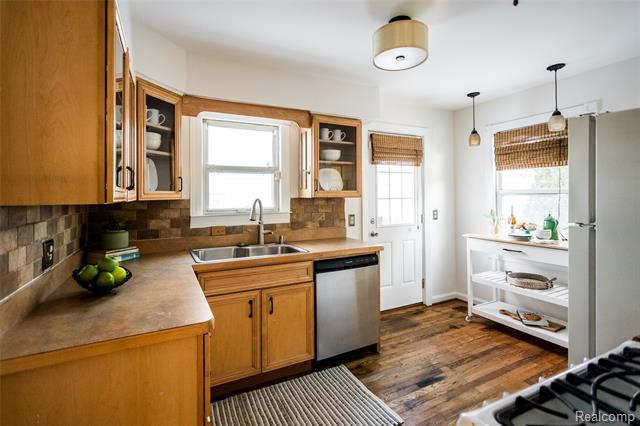 Builiding view twenty for 3150 Horton, Ferndale, MI. 48220