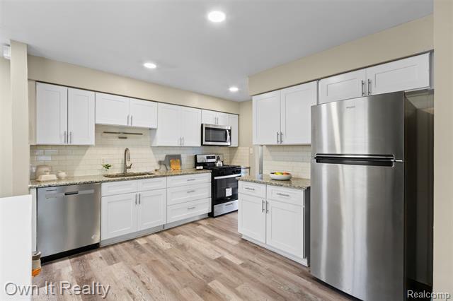 Builiding view seven for 24701 Scotia, Oak Park, MI. 48237