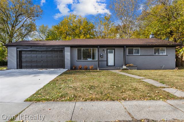 front view picture of 24701 Scotia Rd, Oak Park, MI. 48237