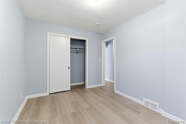 Builiding view eleven for 14221 W 10 Mile, Oak Park, MI. 48237