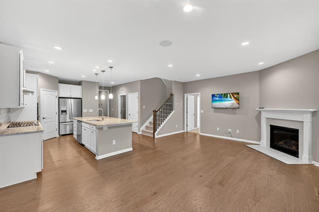 Builiding view seventy four for 2994 Montana Way, Ann Arbor, MI. 48105