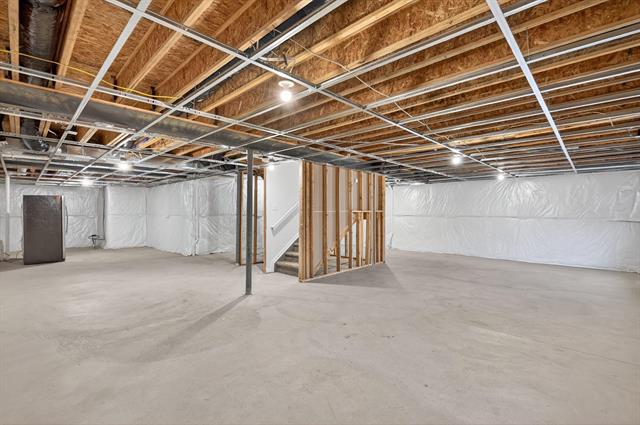 Builiding view sixty five for 2994 Montana Way, Ann Arbor, MI. 48105