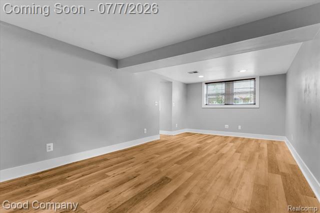 Builiding view nineteen for 407 E Maryland, Royal Oak, MI. 48067