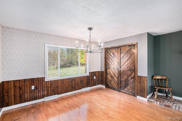 Builiding view eight for 896 Saginaw, Mayville, MI. 48744