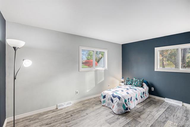 Builiding view nineteen for 896 Saginaw, Mayville, MI. 48744