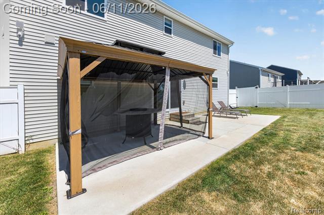 Builiding view thirty for 3081 Stratford, Flushing, MI. 48433