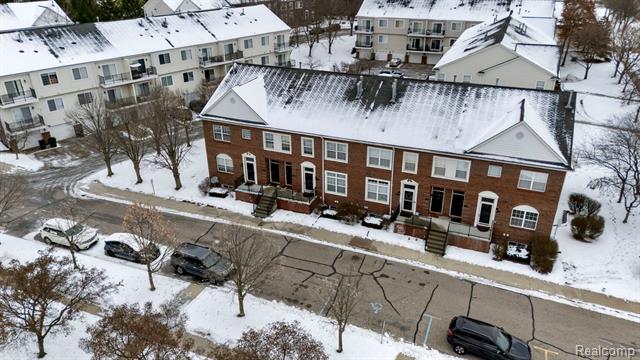 Builiding view forty four for 43046 Strand, Sterling Heights, MI. 48313