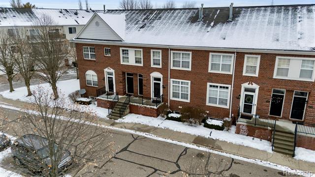 Builiding view forty one for 43046 Strand, Sterling Heights, MI. 48313