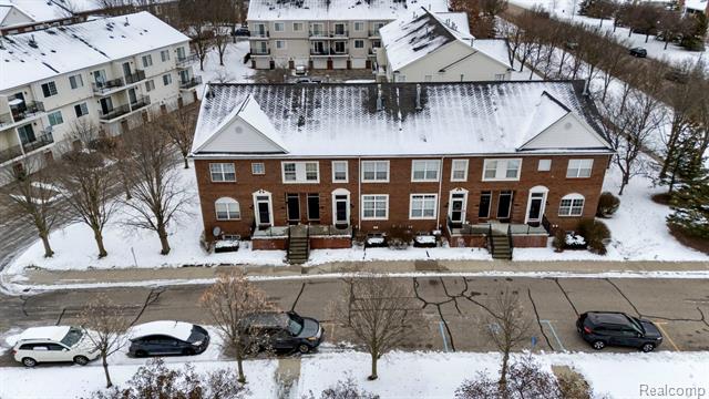 Builiding view forty three for 43046 Strand, Sterling Heights, MI. 48313