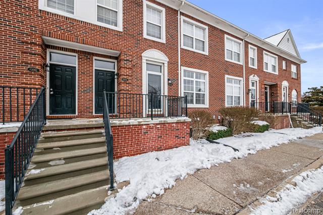 Builiding view fourteen for 43046 Strand, Sterling Heights, MI. 48313