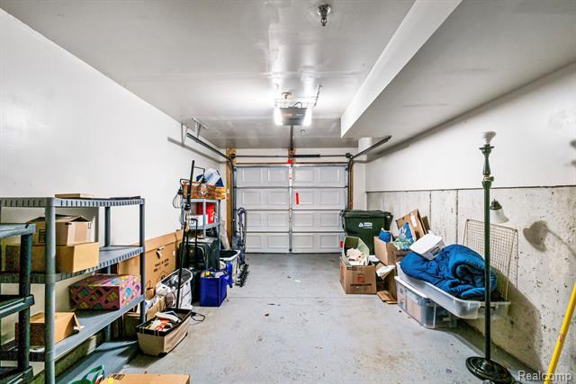 Builiding view thirty eight for 43046 Strand, Sterling Heights, MI. 48313