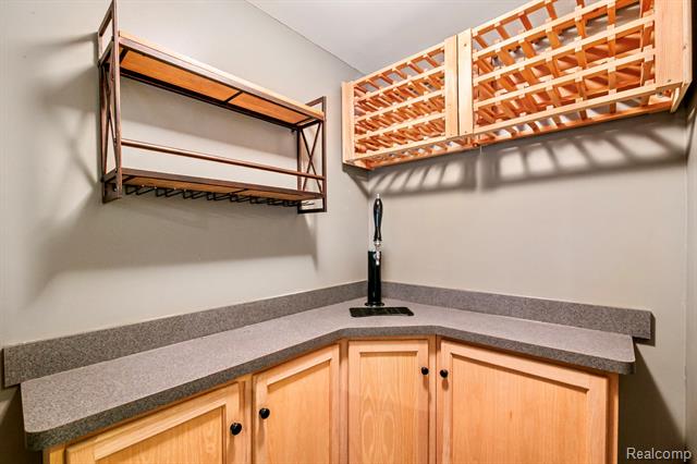 Builiding view thirty seven for 43046 Strand, Sterling Heights, MI. 48313