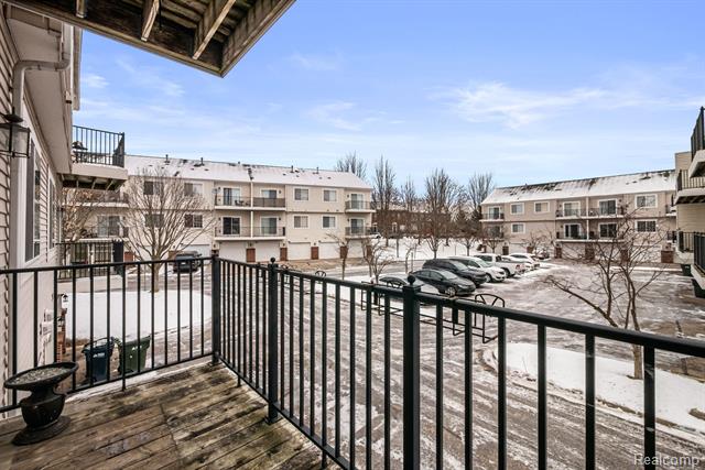 Builiding view twenty six for 43046 Strand, Sterling Heights, MI. 48313