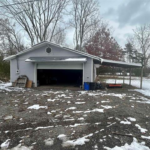 Builiding view two for 10832 Carter, Freeland, MI. 48623