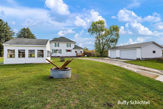 Builiding view fifty two for 20017 7 Mile, Reed City, MI. 49677