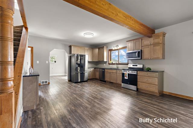 Builiding view nineteen for 20017 7 Mile, Reed City, MI. 49677